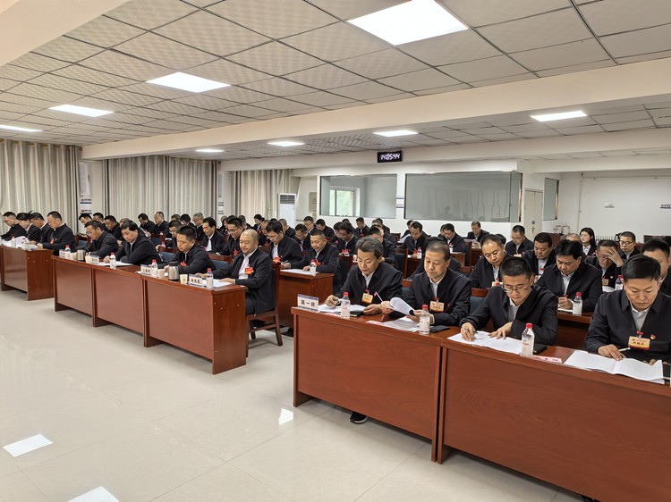 中國(guó)共產(chǎn)黨甘肅省核地質(zhì)二一二大隊(duì)第十一次黨員代表大會(huì)勝利召開(kāi)